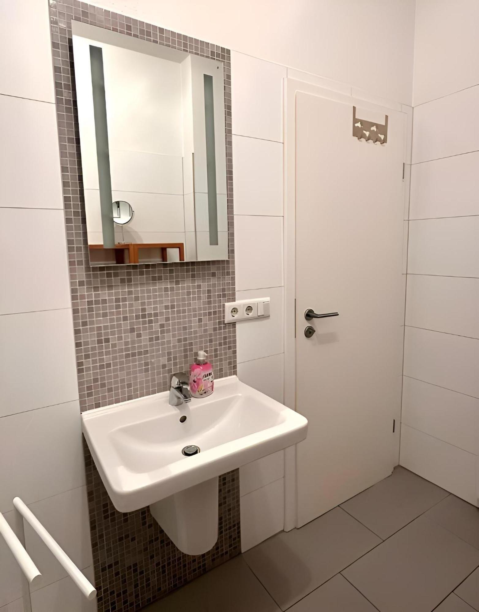 Raha Apartments - Historischer Charme Direkt Am Domplatz Erfurt Kültér fotó